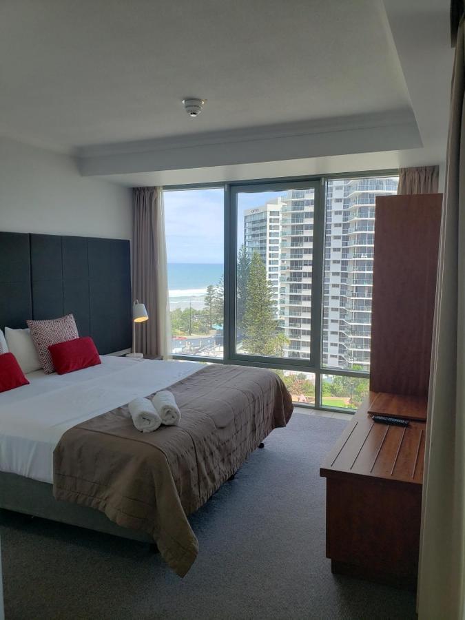 Surfers Ocean View. Large Fridge, Washing Machine, Wifi Apartment Gold Coast Exterior photo